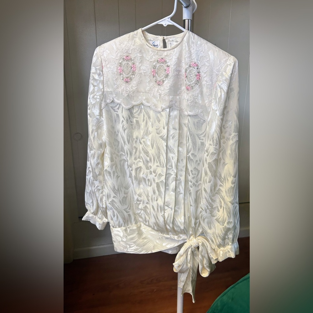 Vintage 80s In The Mood Victorian Lace Dress With A Bow Size 6